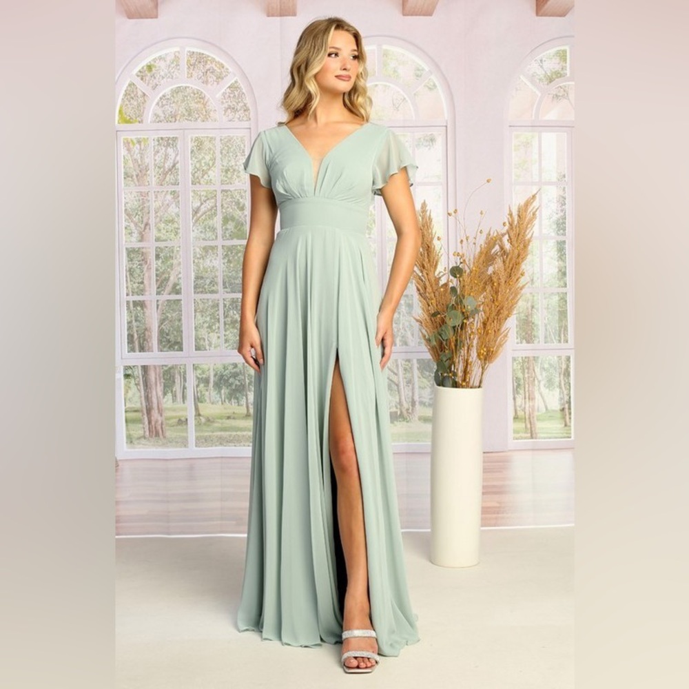 Elegant Mint Green Maxi Dress